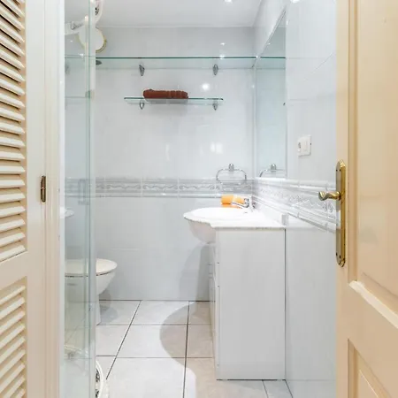 Apartament 9 *